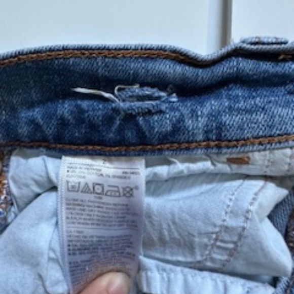 Old Navy Women's shorts size 2 - Picture 3 of 3